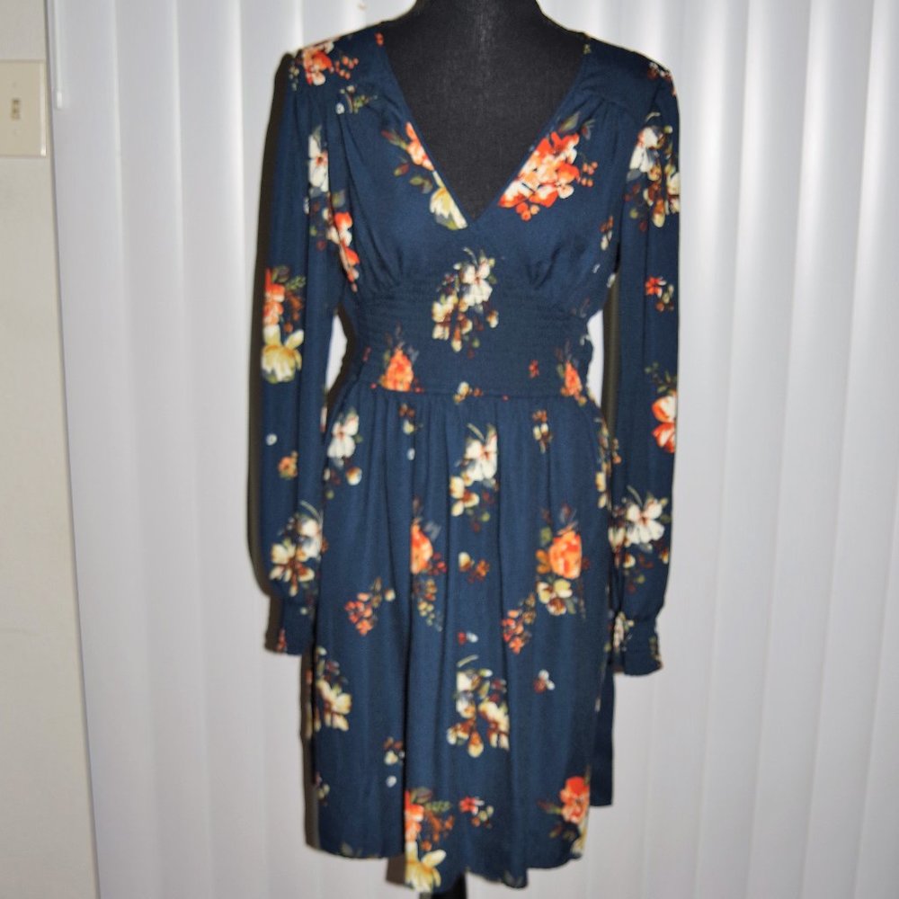 Xhiliration Deep-V Floral Long Sleeve Dress